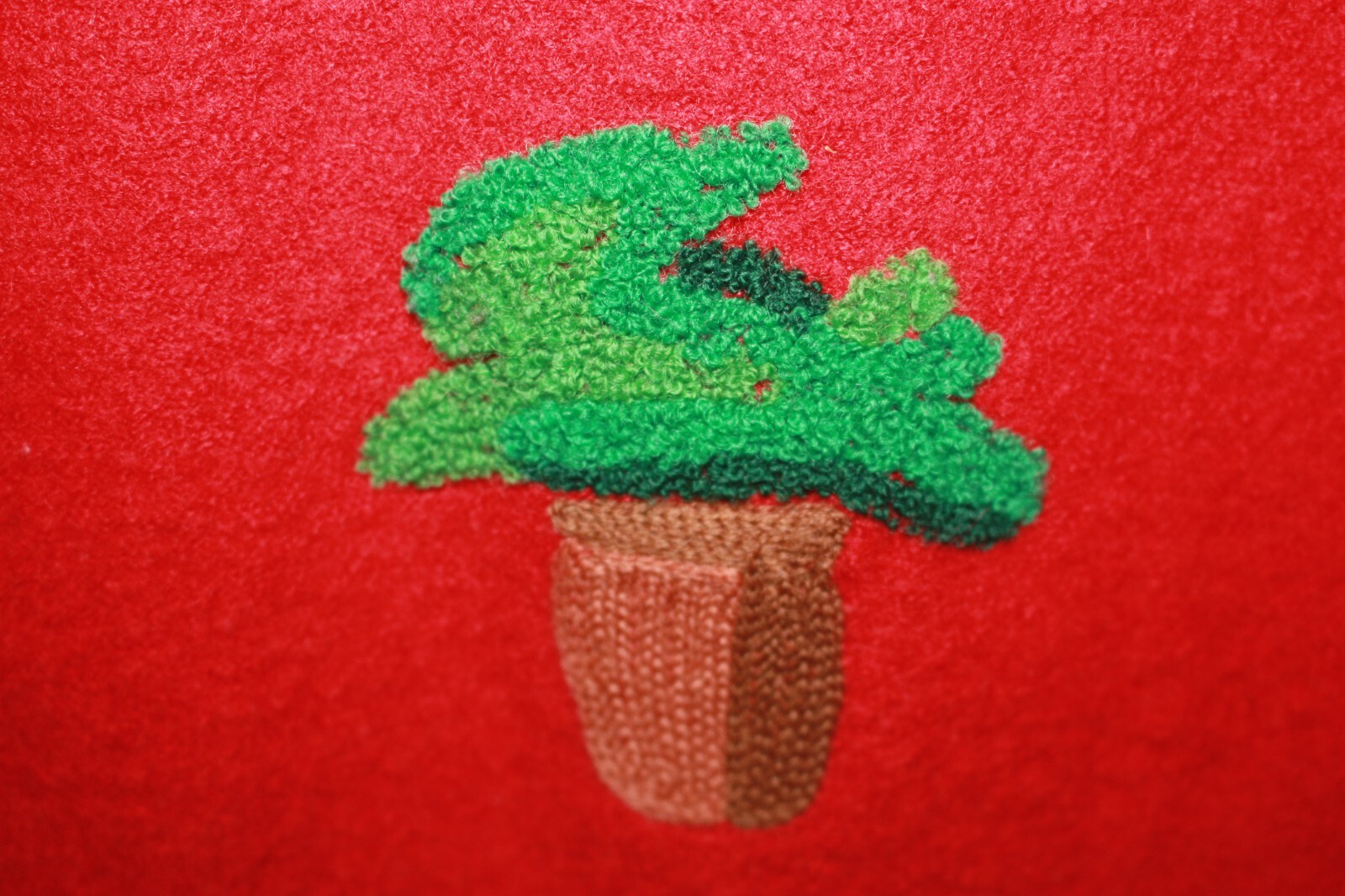 Vtg Susan Bristol Wool Sweater Vest SZ Petite M Embroidered Topiaries EUC zipper