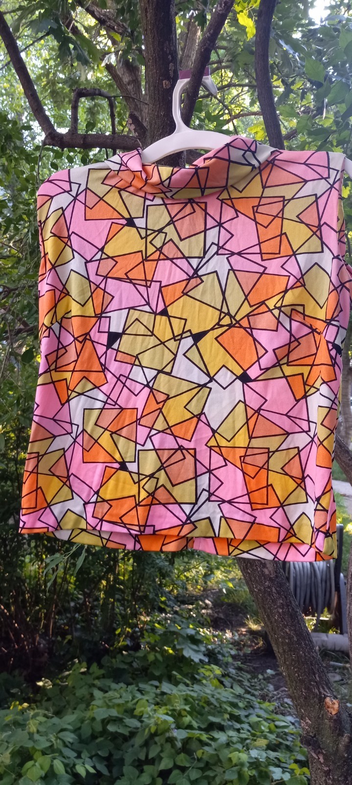 Vintage 60s abstract top. Twiggy revisited. unbranded. Sz. S-M