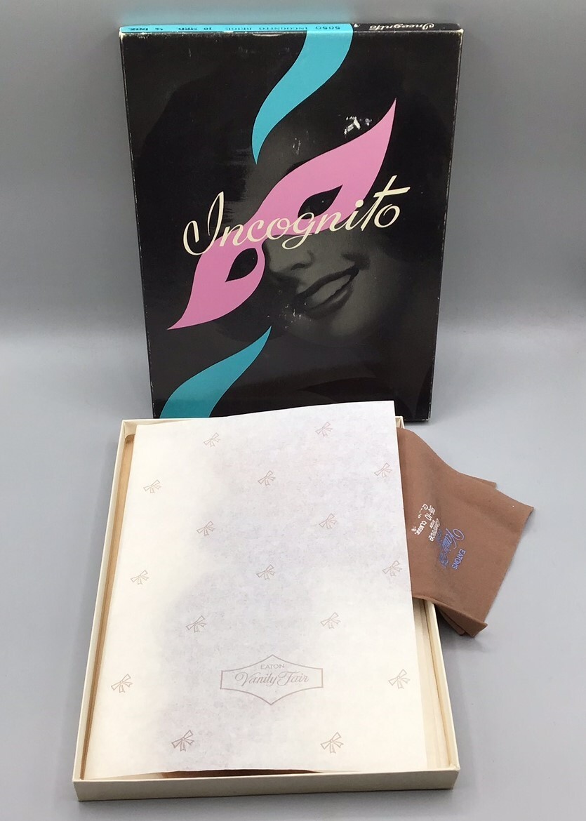 EATON&rsquo;S VANITY FAIR GOSSIP – Vtg Cantrece NYLON STOCKINGS Size 9 1/2 – 10 w/box