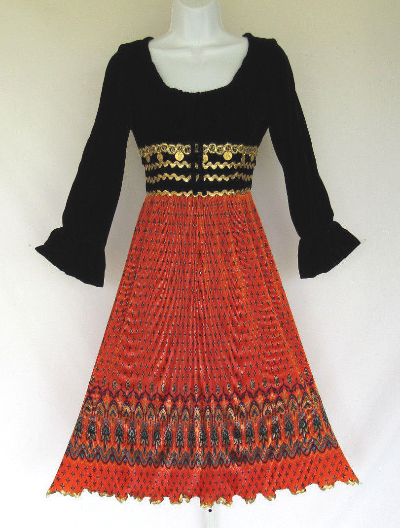 VINTAGE 1960s MOD JERAND&rsquo;S JERSEY GIRL DRESS BLACK VELVET SOUTACHE MEDALLIONS