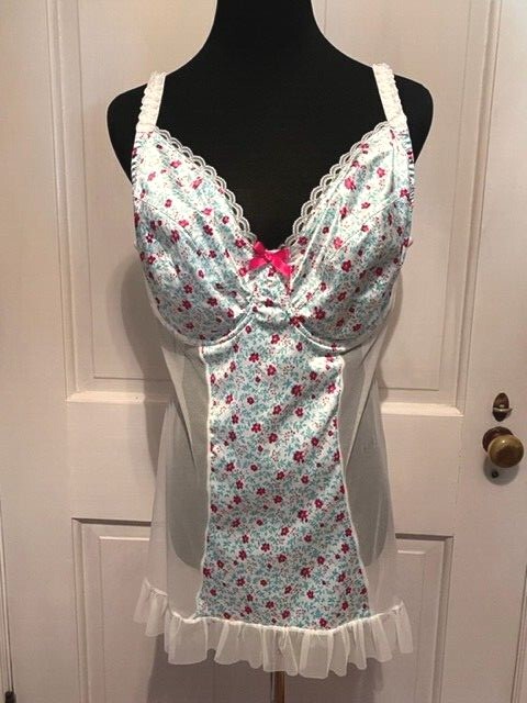 Vintage Plus Size Baby Doll Nightie w/Built In Bra by Eve Size 42 DDD