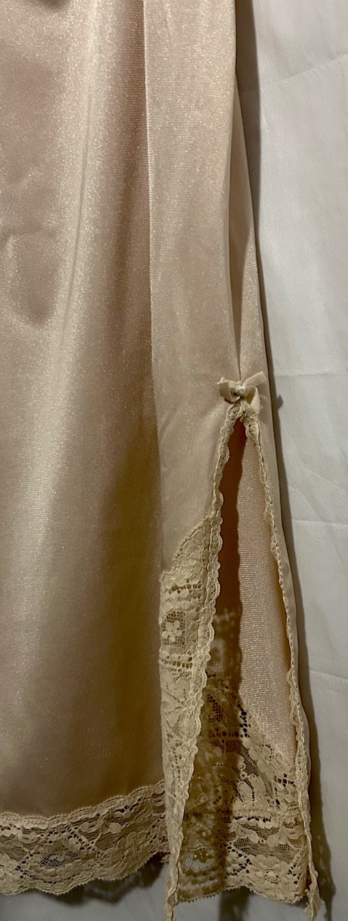 Vassarette Half Slip L Beige Silky Lace Trim Vintage Lingerie 24” Inches Long