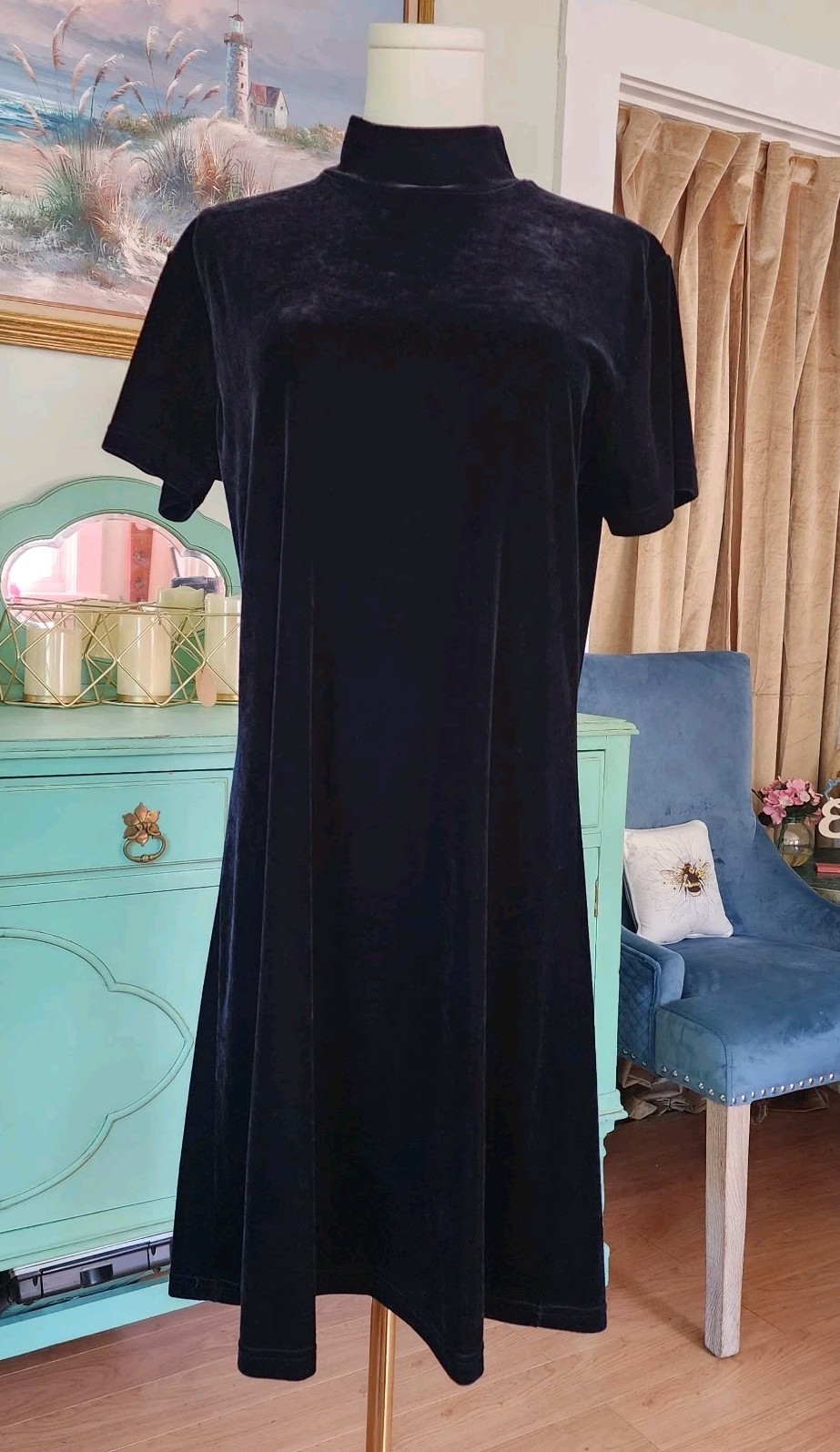Vintage 90&rsquo;s Women&rsquo;s Jacqueline Ferrar Black Velvet Short Sleeve Mid Length…