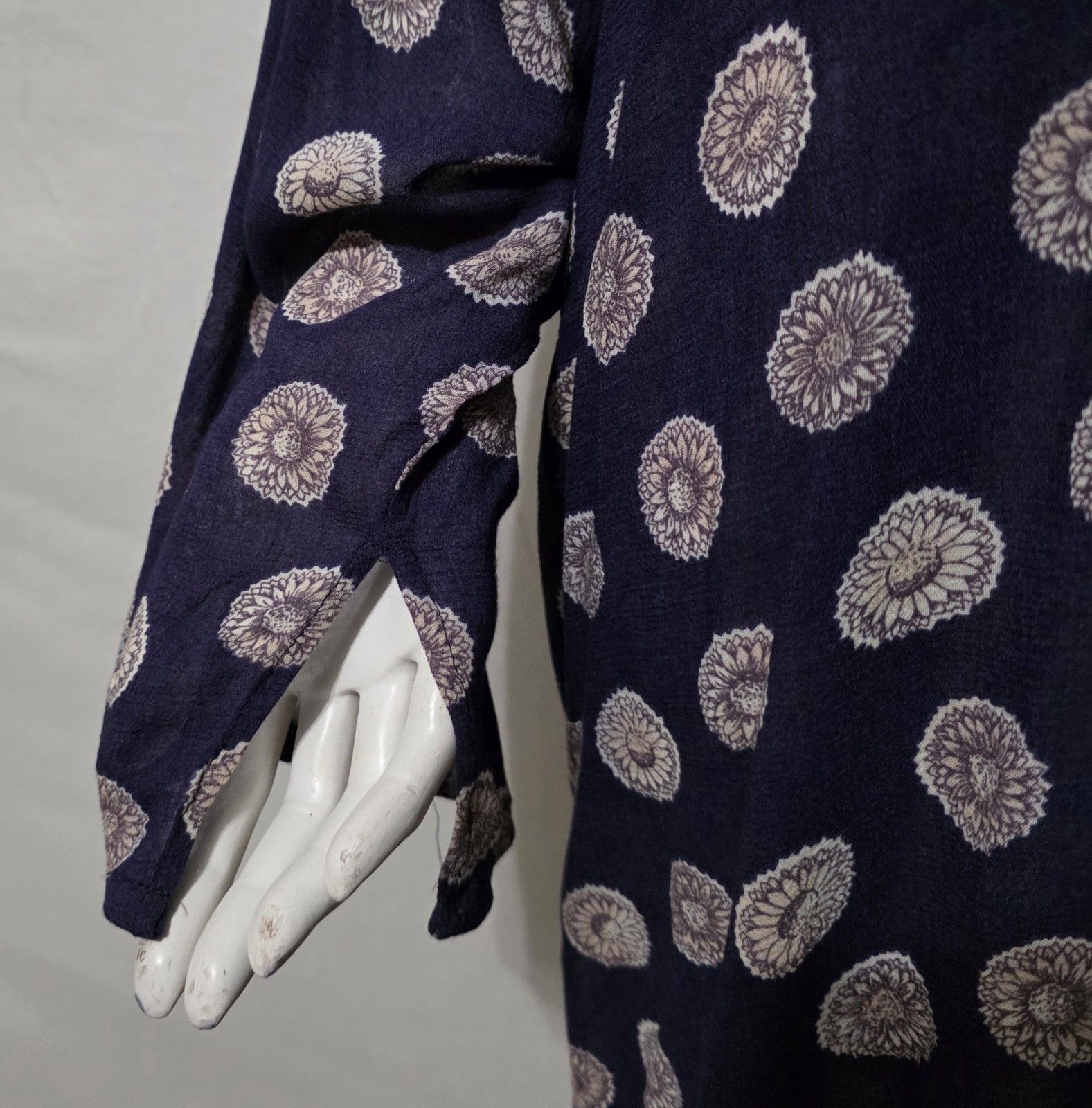 SU-ZEN OS Top Tunic Navy Floral Dots Pullover Semi-Sheer &rsquo;90s Art To Wear Boho
