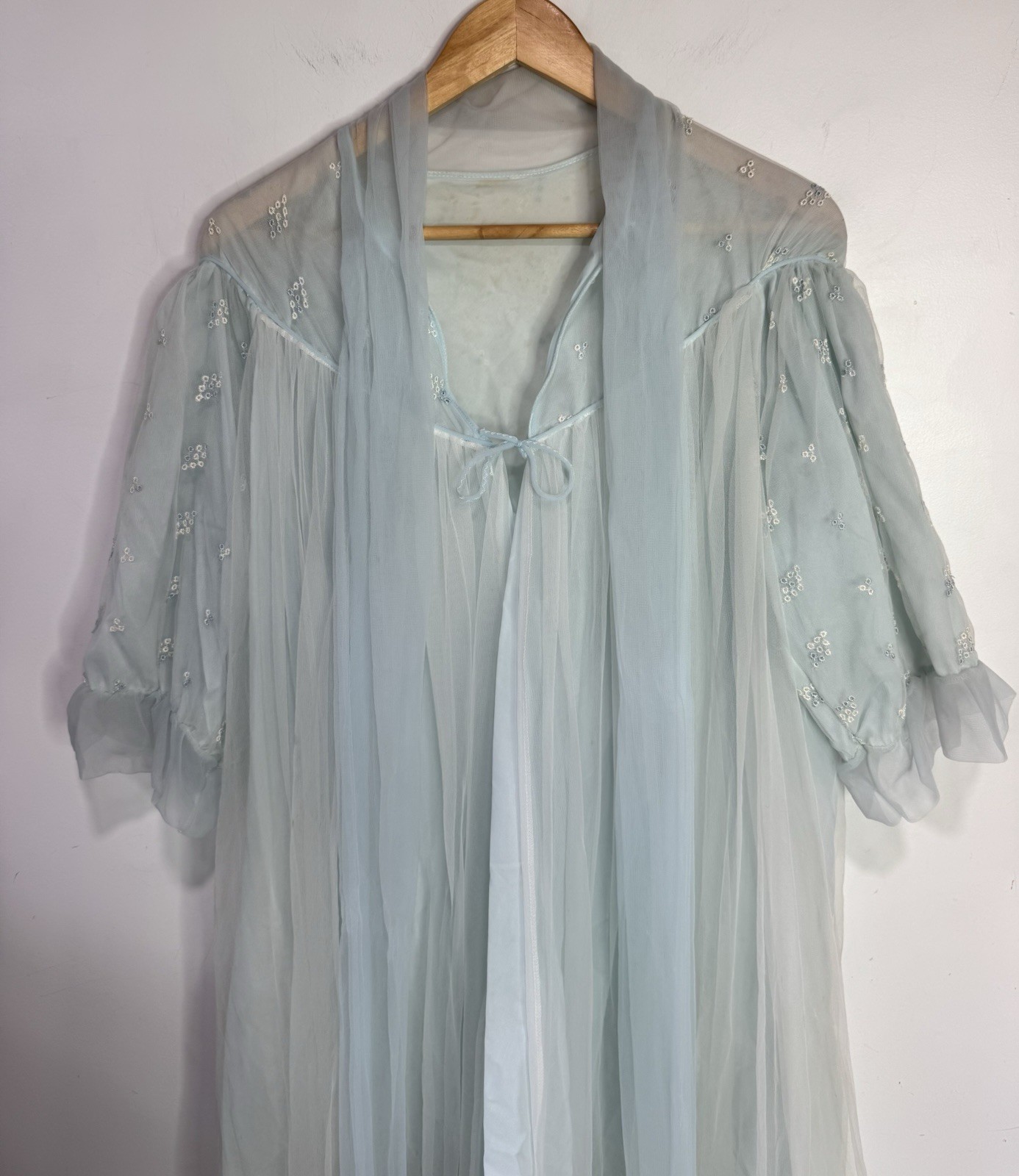Vintage Robe Tule Handmade Aqua Turquoise Size Medium