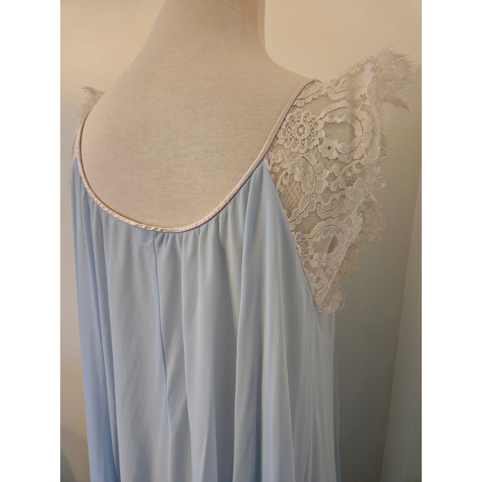 Vtg Lucie Ann Powder Blue Lace Flutter Sleeve Nightgown USA Nighty Lingerie L