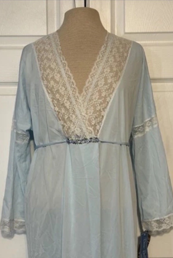 Vintage Dixie Belle Lingerie 70’s Baby Blue Satin Lace House Dress Gown Sexy NWT