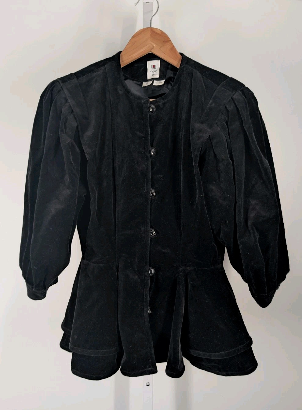 Emanuel Ungaro Ter Vtg 80s Neo Victorian Black Velvet Pleated Puff Jacket 34&Prime;