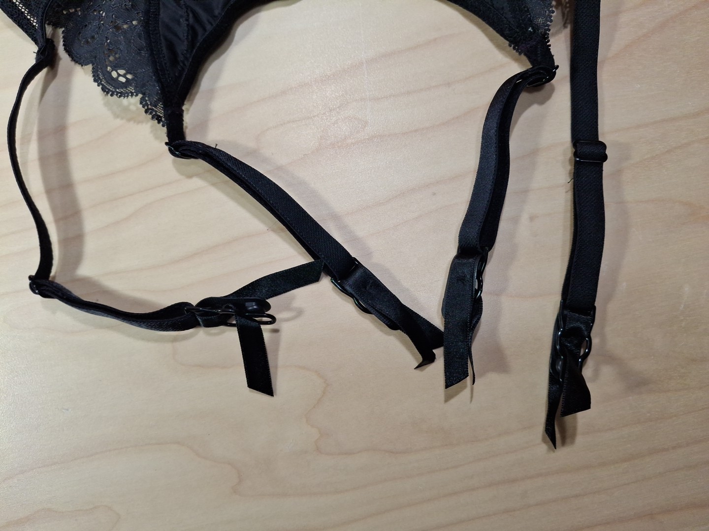 Vtg Y2K Victoria&rsquo;s Secret Black Lace Garter Belt Women Small circa 2001 Lolita