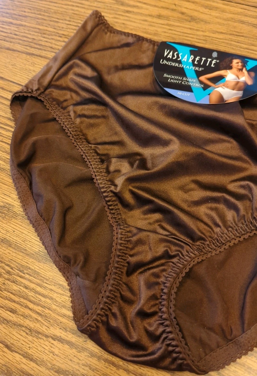 3X Vassarette Undershapers 48001 Light Control Briefs Panties Second Skin Satin