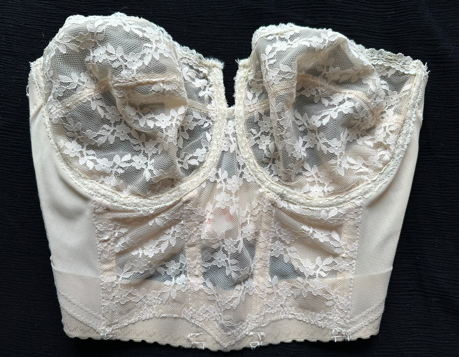 Vintage BACKLESS YOUNG SMOOTHIES Strapless Long Bra Lace Beige Size 34D READ