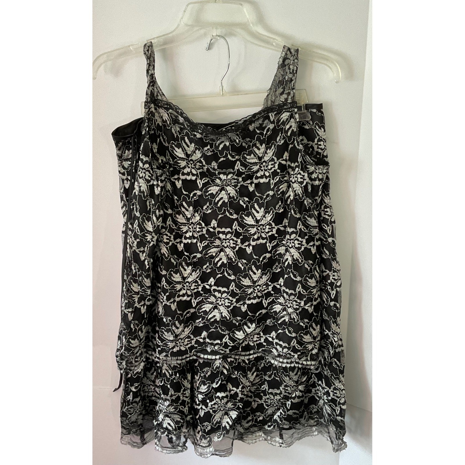 Elementz Womens Black Silver Floral Lace Camisole and Skirt Set vintage M