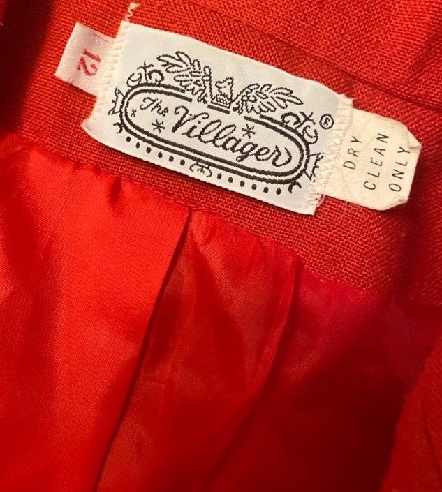 1970’s Vintage The Villager Red Tailored Blazer w Functional Front Pockets Small