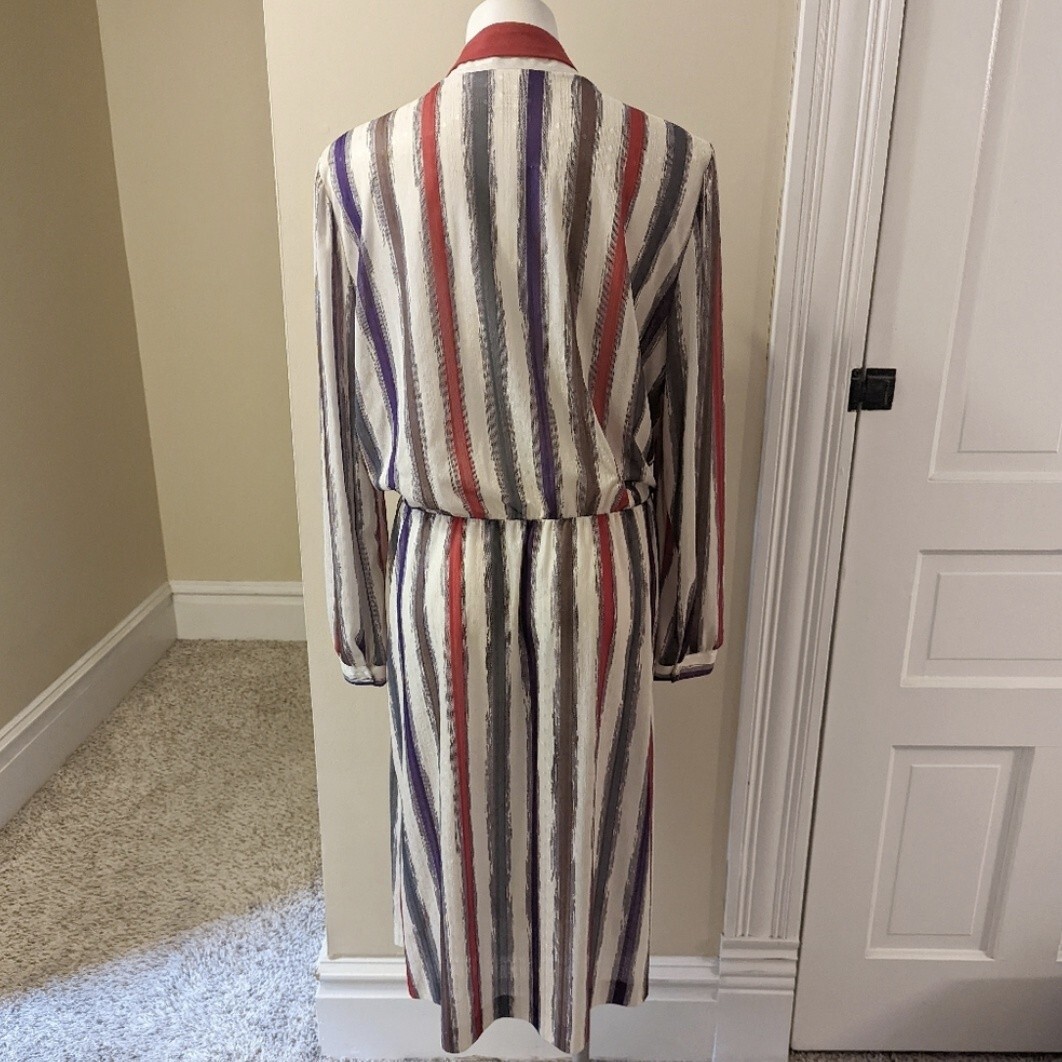 Vintage Impromptu white, red, gray, brown and purple dress w/ tie at neck size L