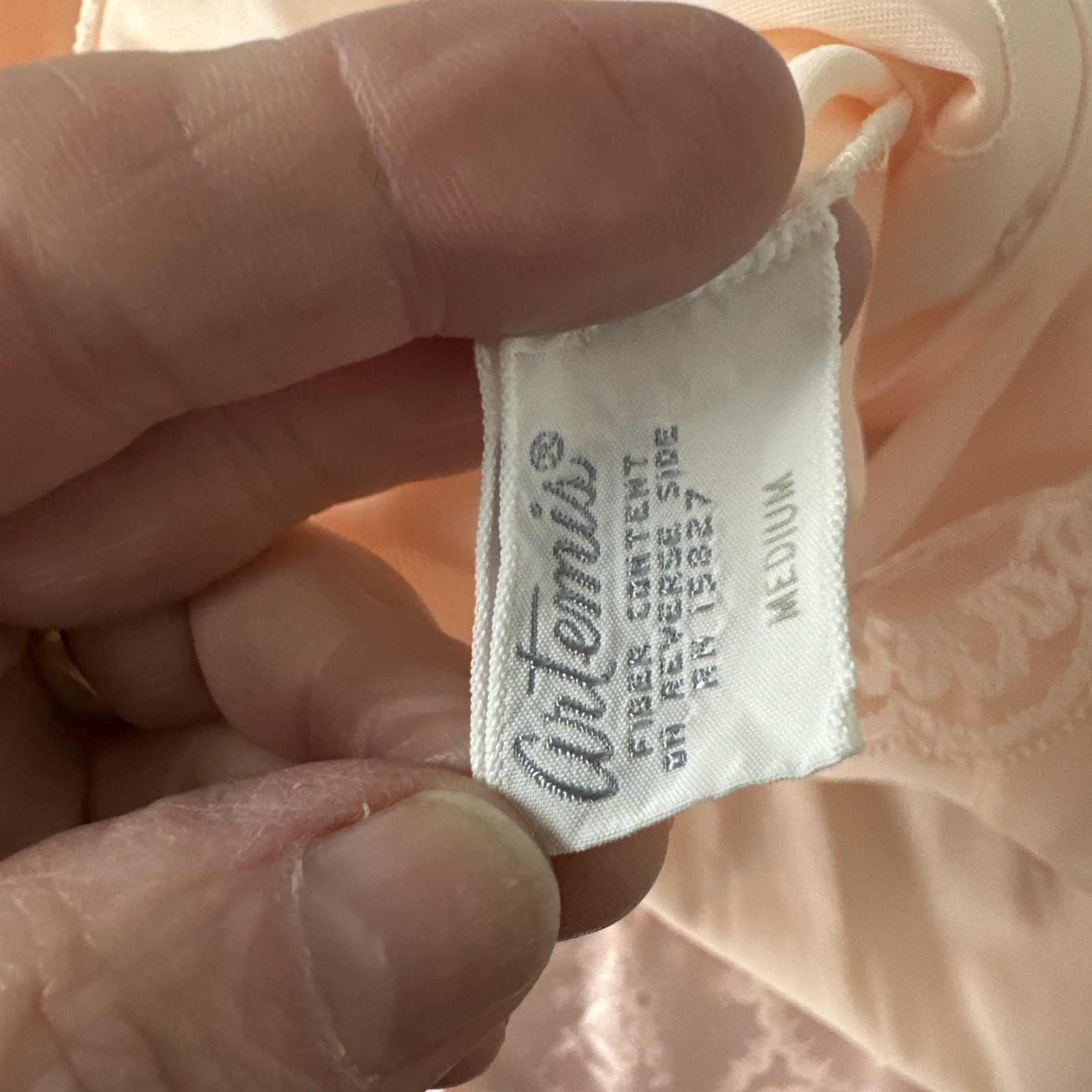 VINTAGE GOSSARD ARTEMIS Peach SIZE MEDIUM ROBE STYLE Sexy #7040
