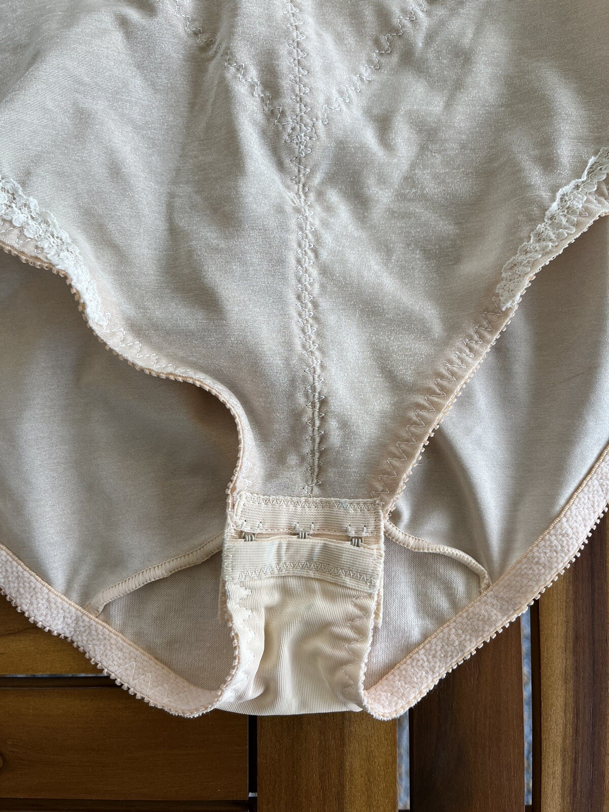 Young Natural Smoothie Sheer Nylon Bustier Girdle 34 C Sissy Panty Vtg 50s 60s