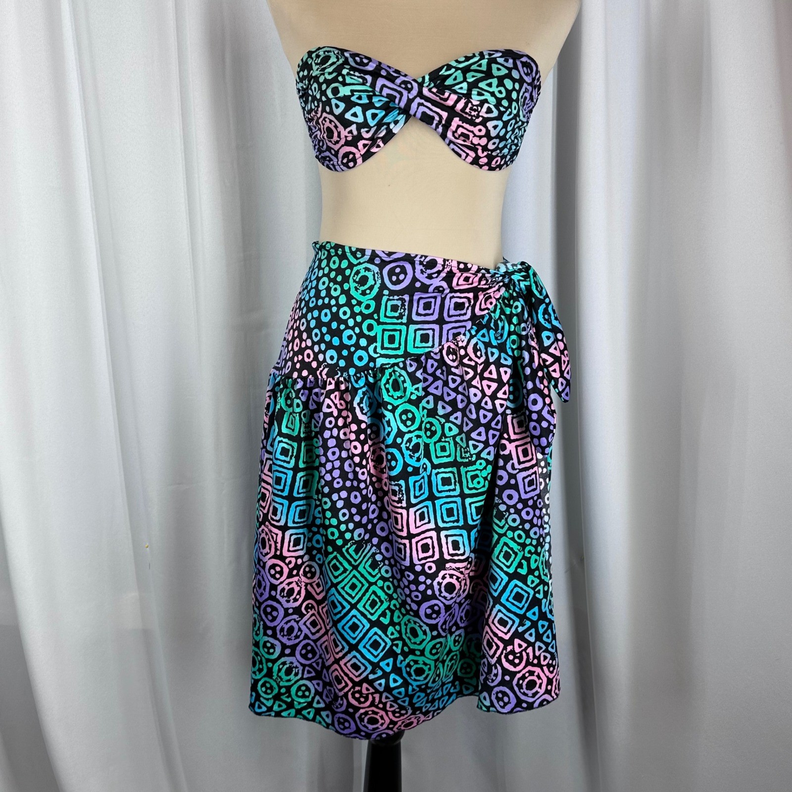 Vintage Catalina Neon Geometric Bandeau Top and Wrap Skirt Swim Set Womens L