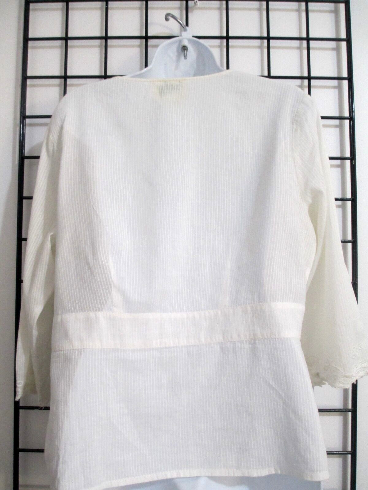 VINTAGE APRIL CORNELL FOR ORVIS 🌸 MEDIUM ==IVORY EMBROIDERED TOPPER BLOUSE