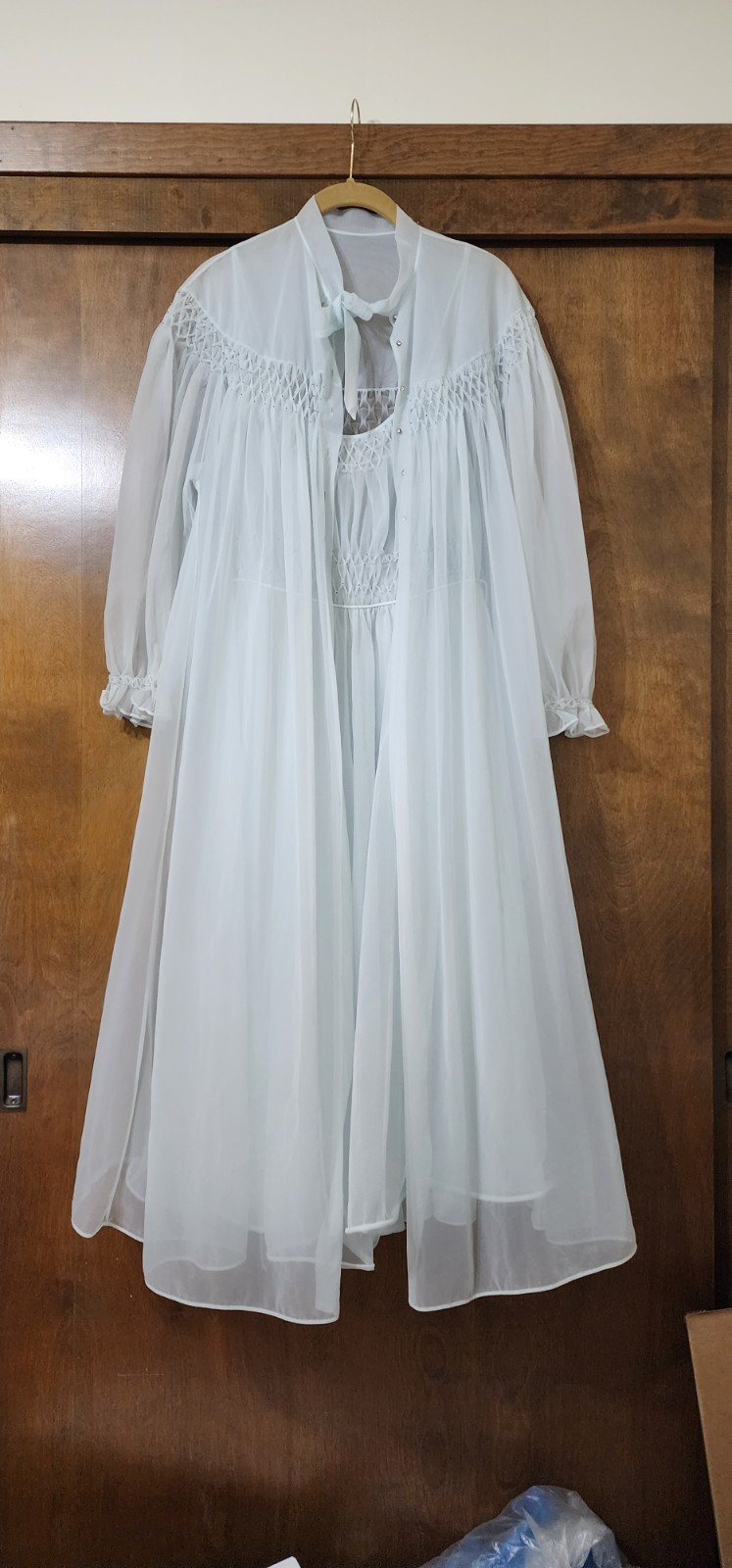 2pc VTG Vanity Fair Pale Sheer Blue Nightgown & Robe Size 34 Pin Tucking W/Beads