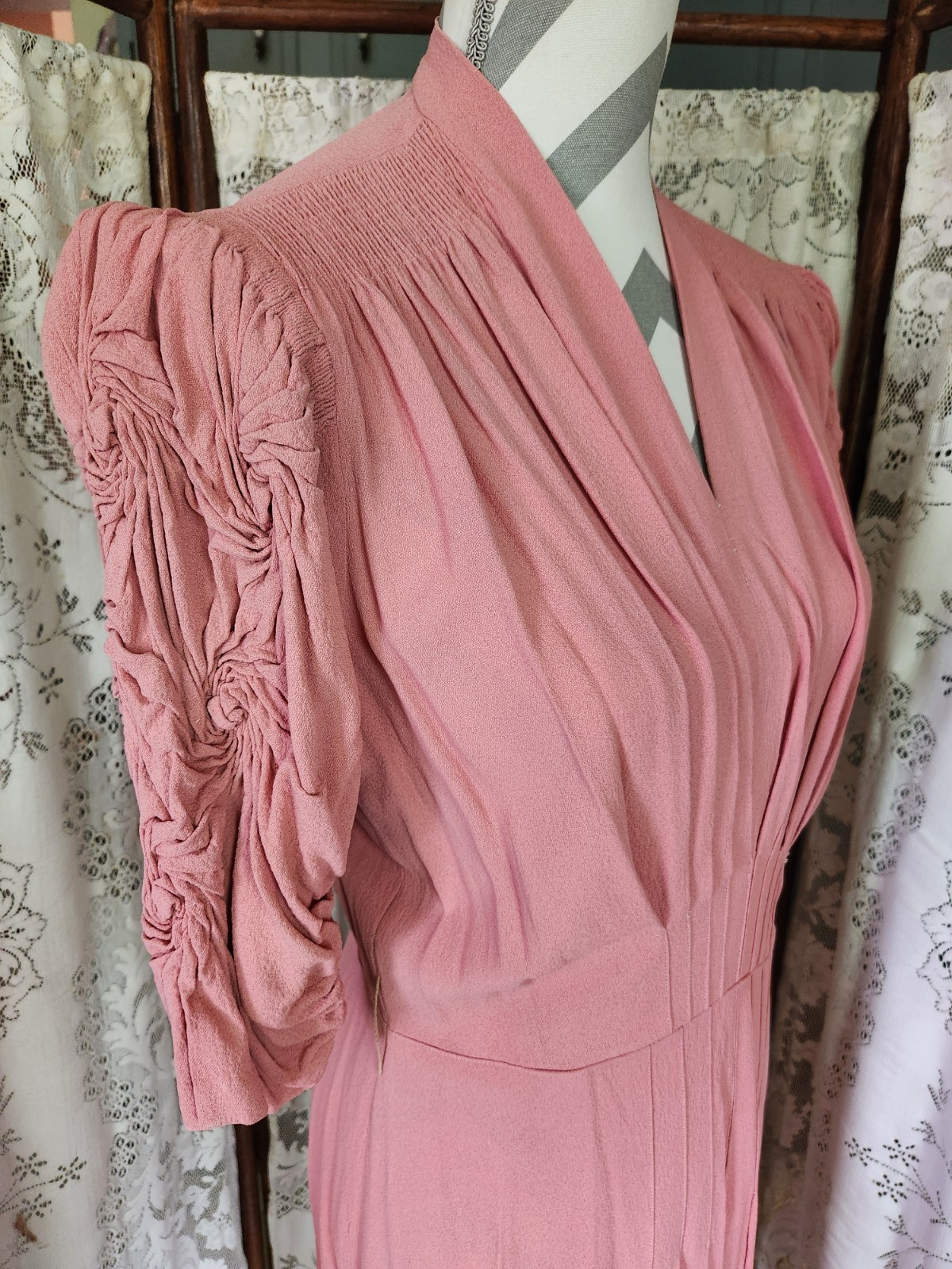 1940s Pink Crepe Dress with Rosette Sleeves Med