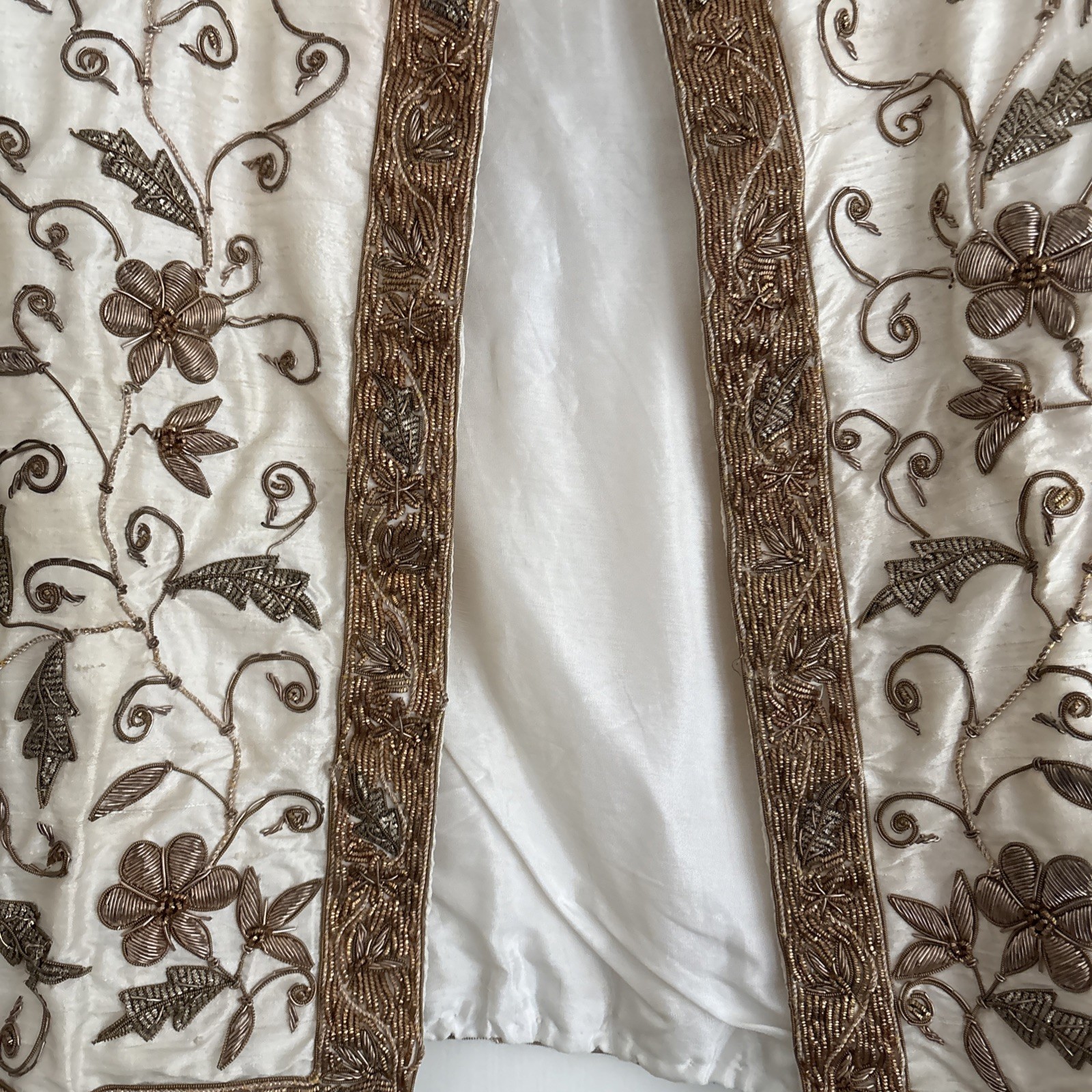 India Formal Beaded Evening Jacket Womens Small Silk Vintage Cream Gold 80s
