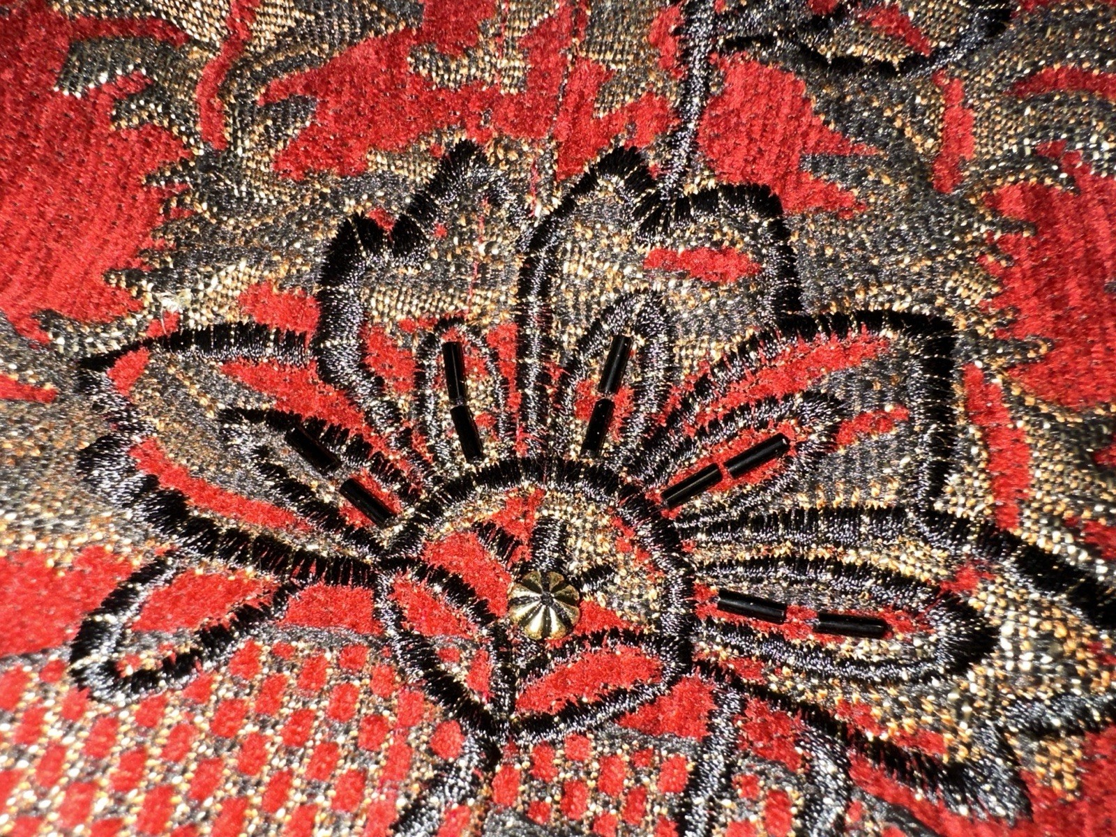 Graff California Wear Vintage Red Floral Women’s