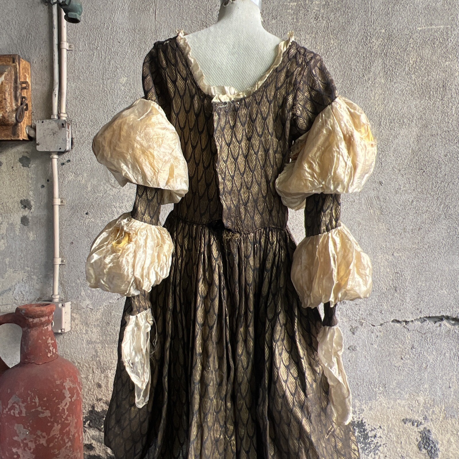 Antique Edwardian Gold Lamé Fish Scale Dress Gown Puff Sleeve Costume Vintage