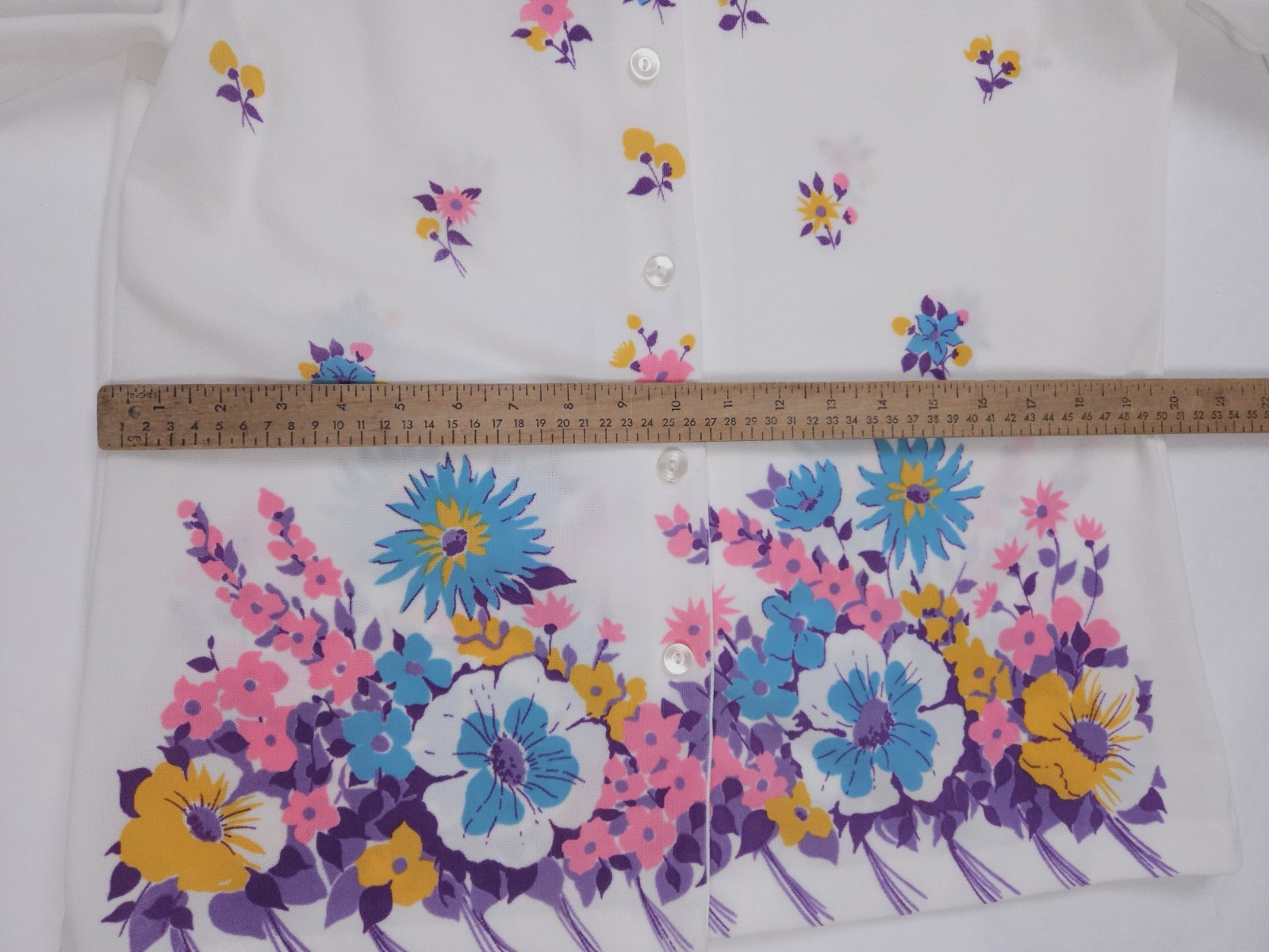Smartique Vintage 1960s Double Knit Polyester Point Collar Top Mod Medium