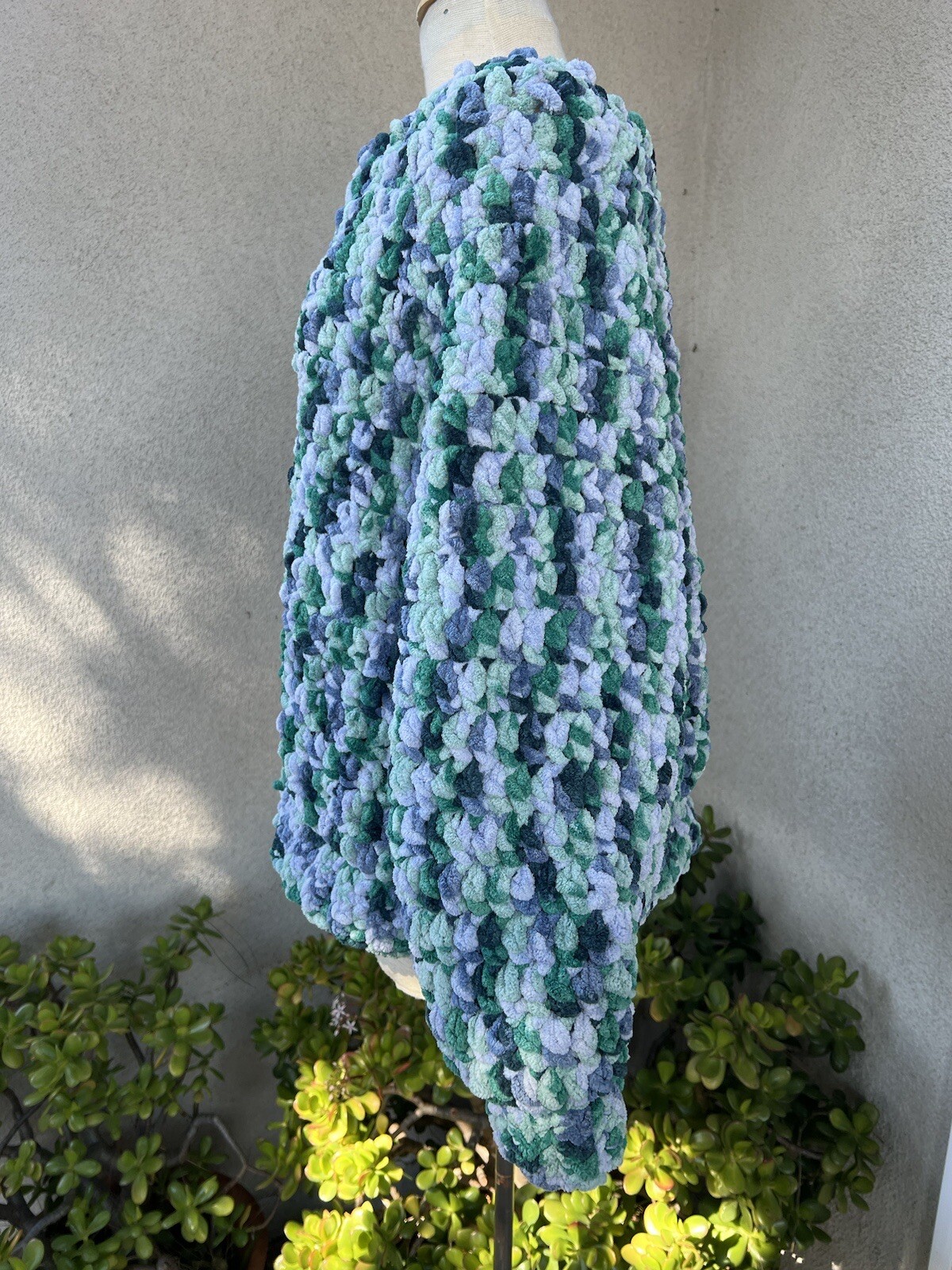 Vtg Boho Chunky Sweater hand knit pullover blue green large