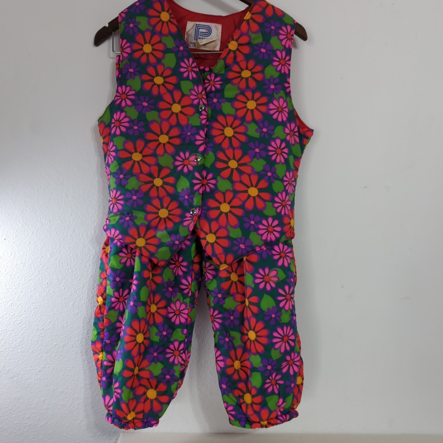 Vintage Profile Sports Corp. Misses Medium Flower Power Vest & Puffer Pant 2 Pc
