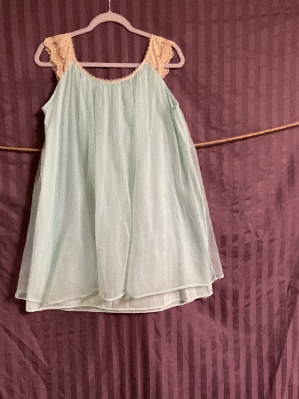 VINTAGE 2 LAYER NYLON SEMI SHHEER NEGLIGEE LACE TRIM SZ. L PALE TEAL