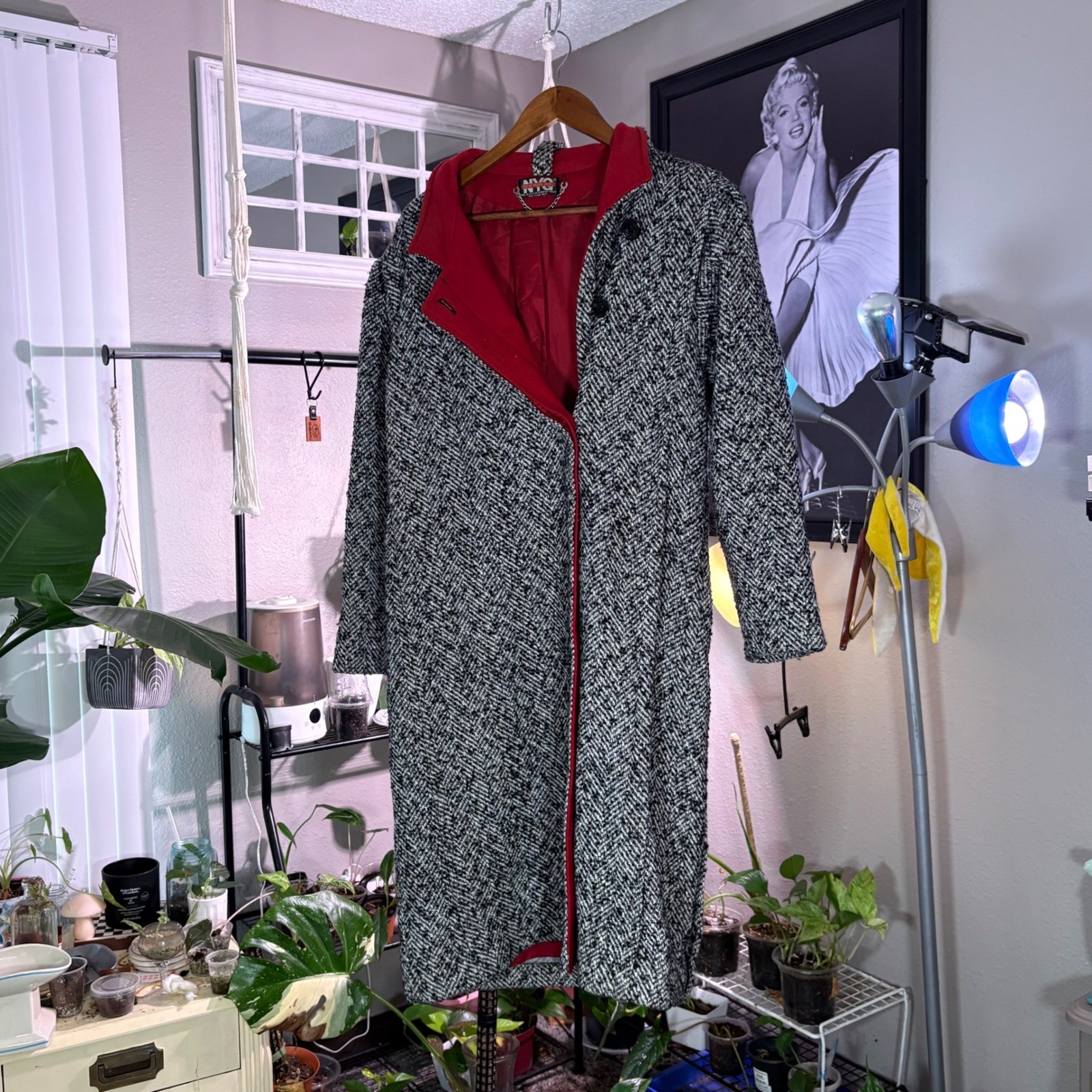 Vintage New York Girl Herringbone Long Coat Black White Red Lining Size 14 USA
