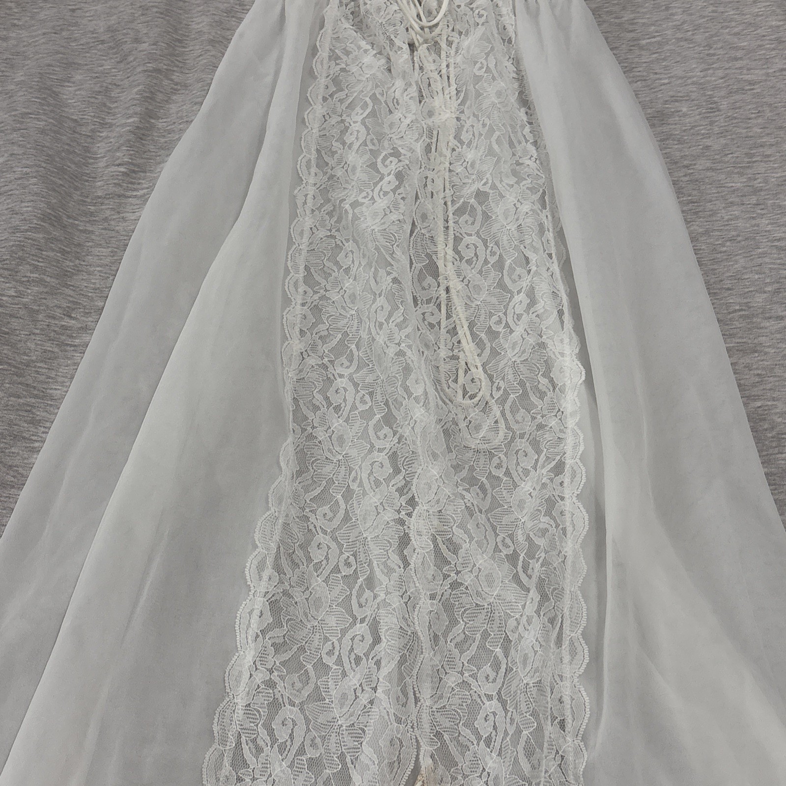 Vintage Miss Elaine Sheer Nylon Lace Peignor Robe Small 70’s 80’s