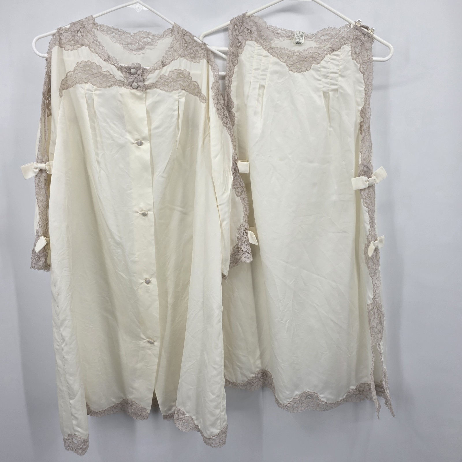 Vintage 1970s Eyeful by Flaums Peignoir Set Ivory Lace Silk Blend Union Made