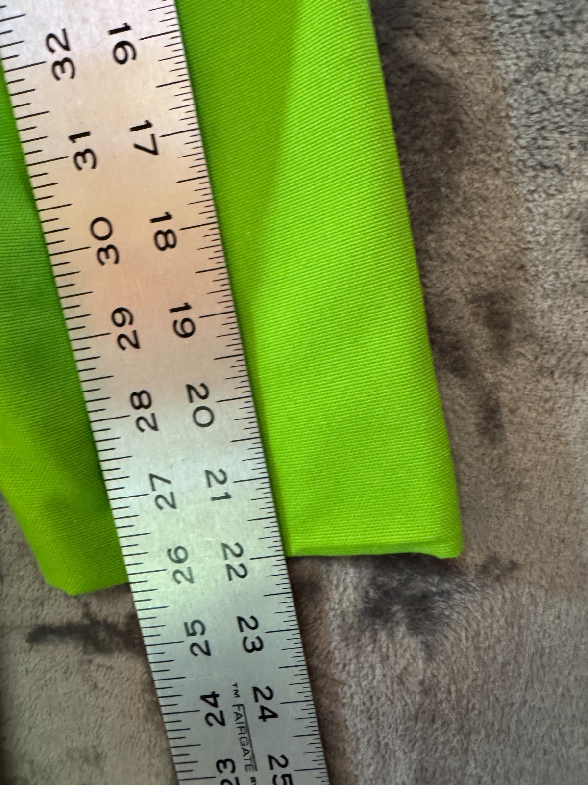 Vintage 1960s Gabardine Trench Coat Lime Green with belt Lined Size M 40.5&Prime; Long