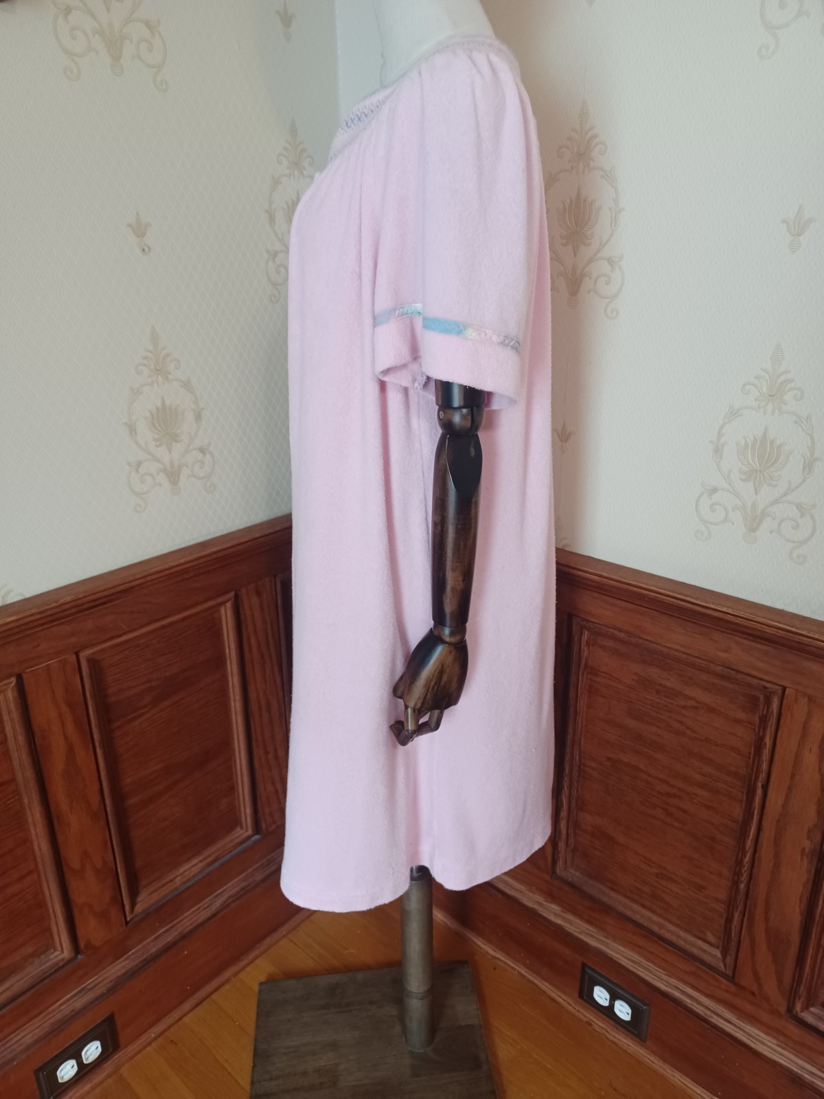 Vintage 1970s/1980s Leisure Life Pink Pastel Terrycloth Cottagecore House Dress
