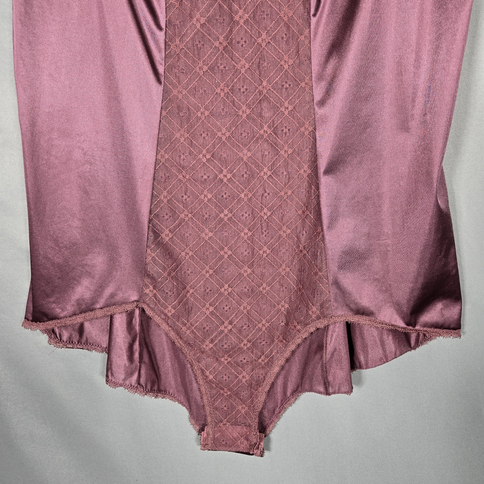 Vtg Vassarette Underneath It All Bodysuit 36 Dusty Rose Lace USA Boho Coquette
