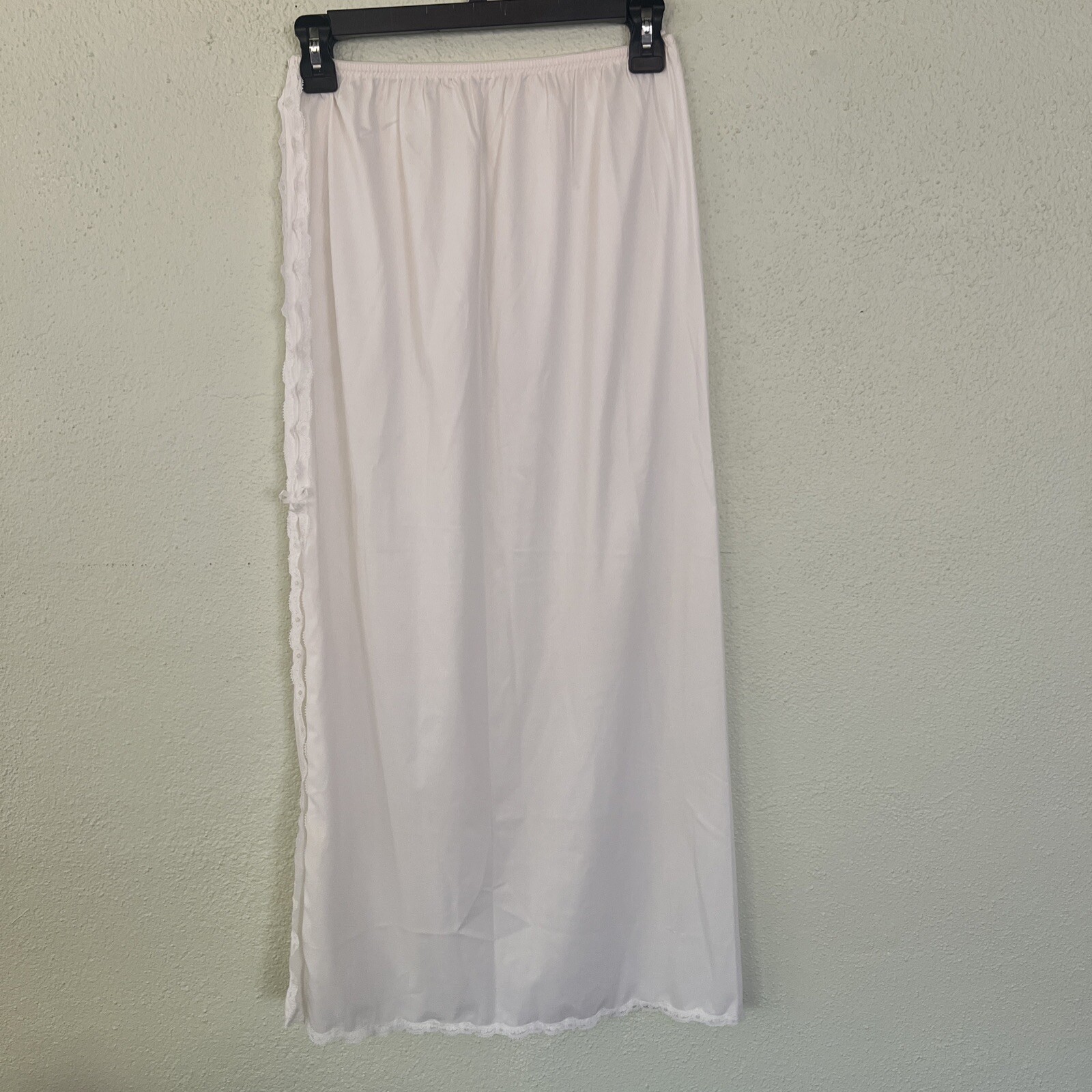 Vintage USA VANITY FAIR 1970s White Half Slip with Sexy Side Vent Sz Med/Lg