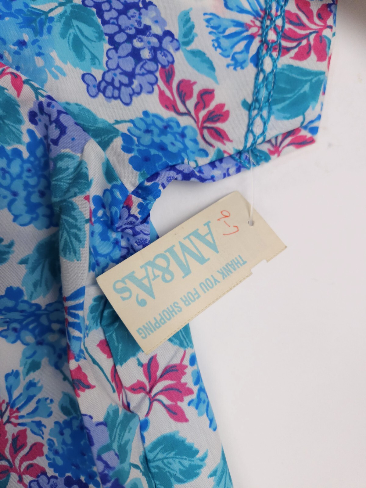 Smart Time Snap Front Floral House Dress Smocked Robe NEW With tags Medium
