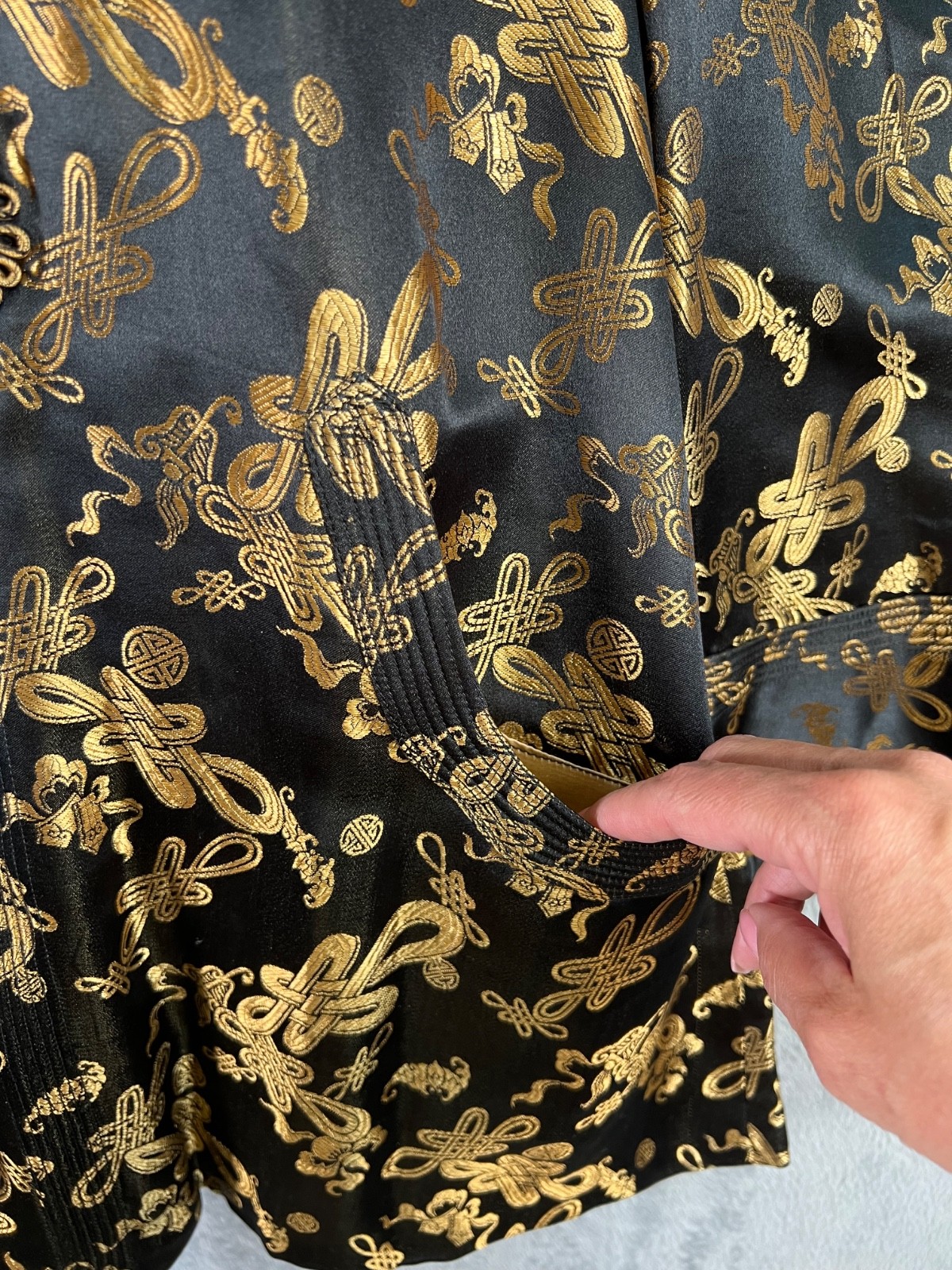 Dynasty Hong Kong Silk Jacket 16 20×28 Black Gold Mandarin Frog Closure Vtg 60s*