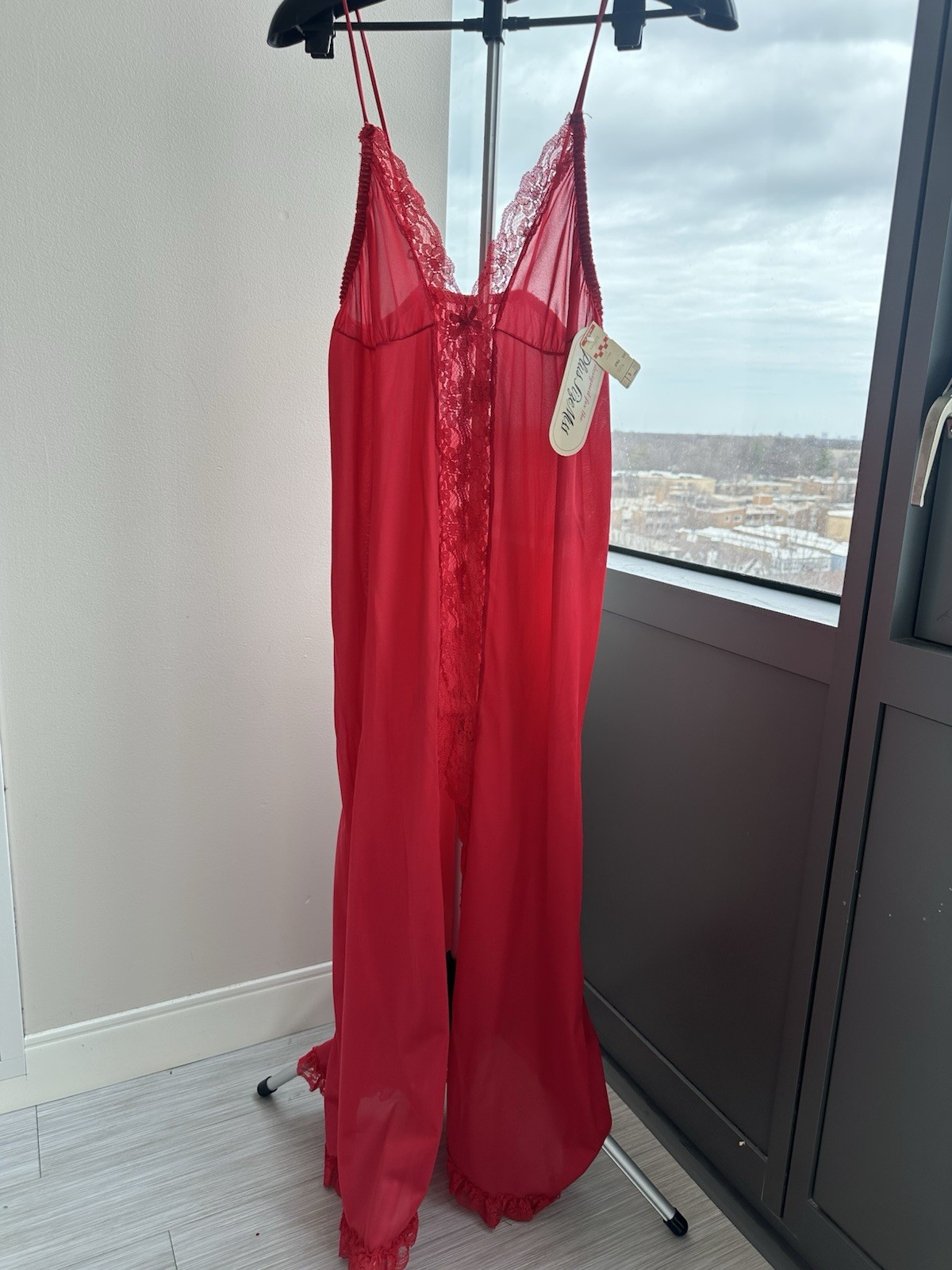 Kayser Vintage Plus Size Red Lace Nightgown X-Large 44&Prime; Chest 56&Prime; Long