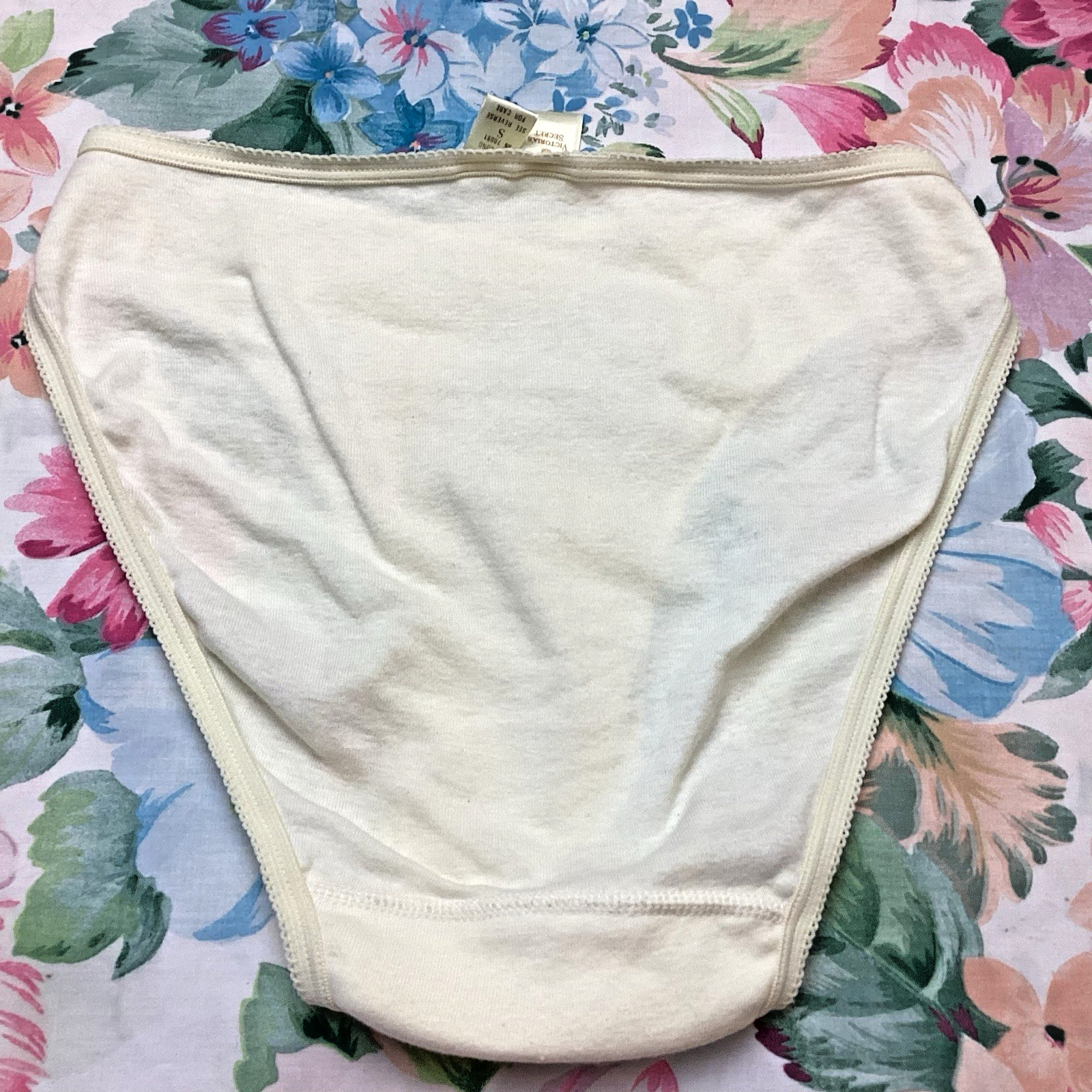 Vintage Victoria’s Secret Cotton hi-cut hipster Panties small