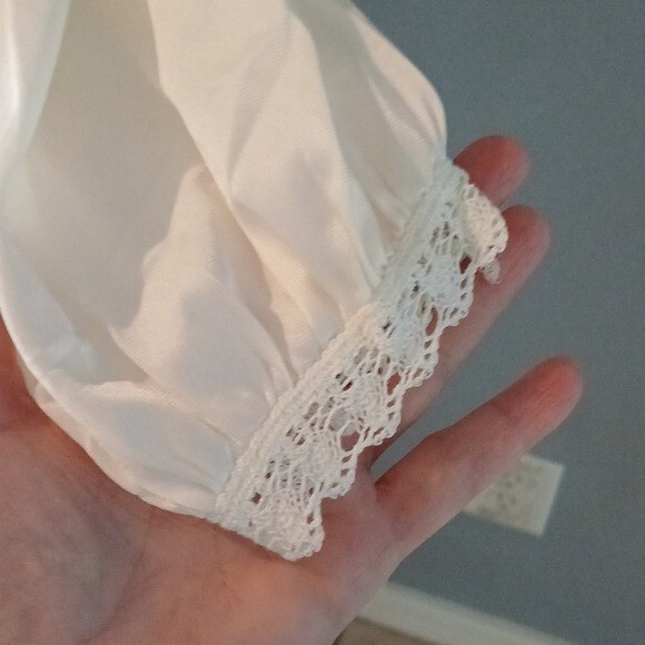 Lorraine vintage nylon Nightgown Embroidered Lace Collar S