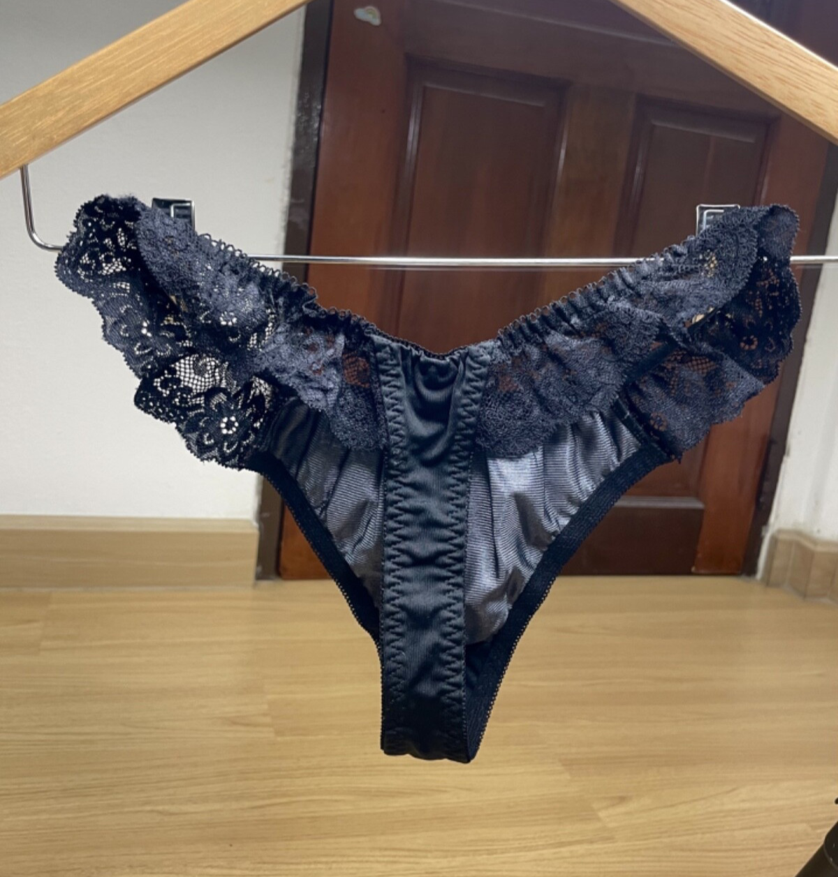 Vtg Deep Black Polyester Spandex String Panty Sz.5~6 Sheer Floral Lace Briefs