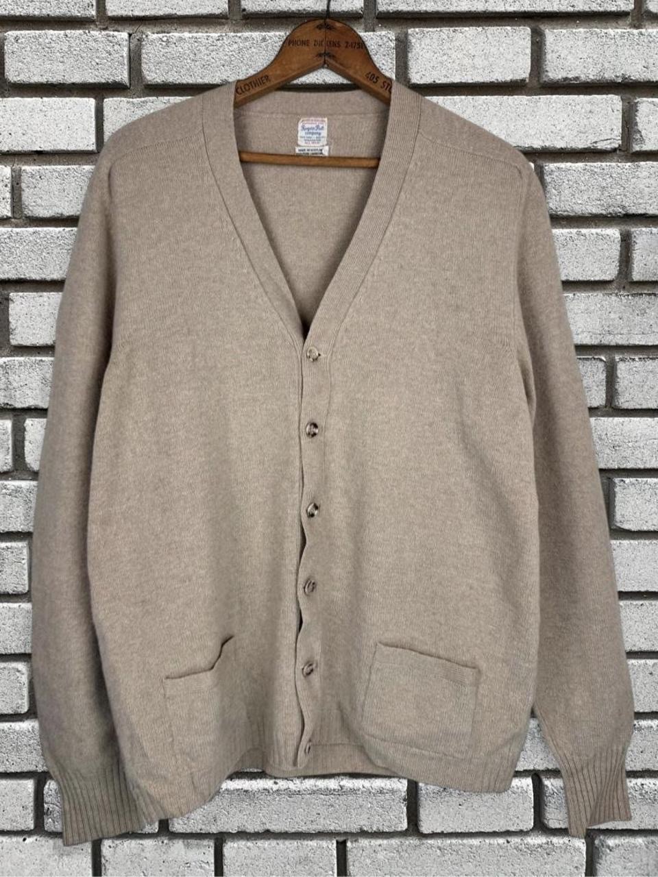 Vintage 40’s 50’s Rogers Pete Company 100% Pure LambsWool Cardigan Sweater Large