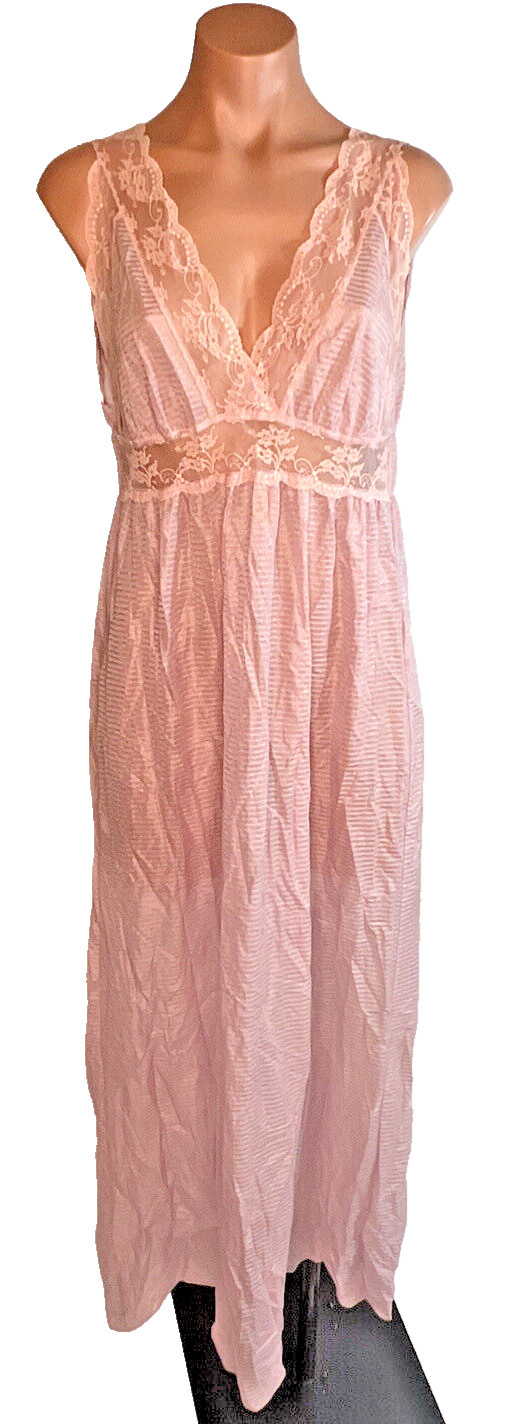 Vintage Texsheen Lilac Purple Ribbed Lace V Neck Nightgown Maxi Negligee Rare L
