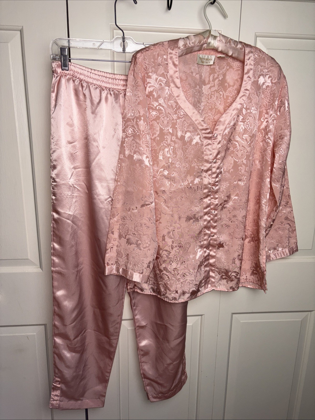 Vintage Victoria’s Secret Gold Label 2 Pc Pajama Sleepwear Set Medium pink Satin