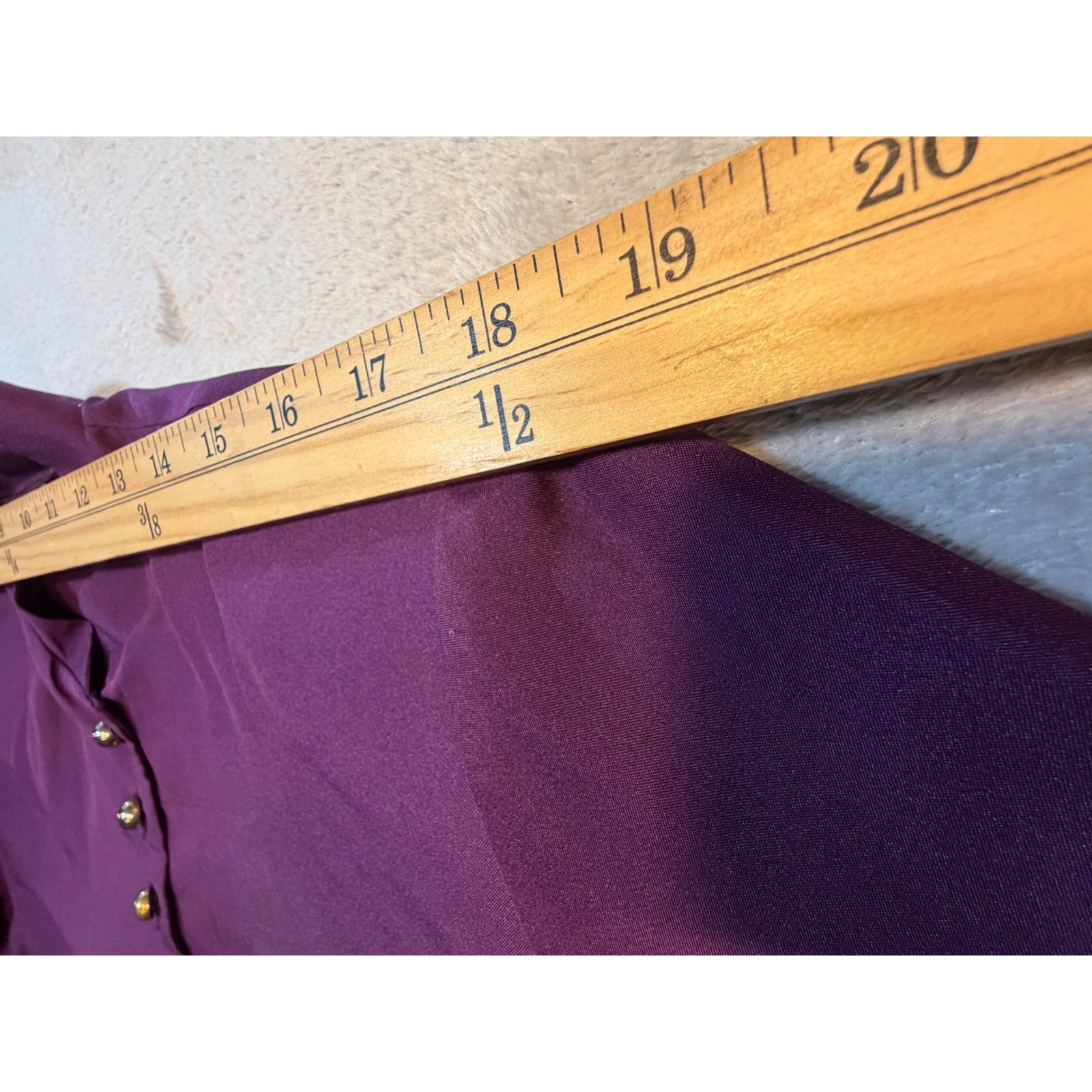 Dark Academia Vintage 80s Purple Button Front Blouse Gold Buttons oversized L