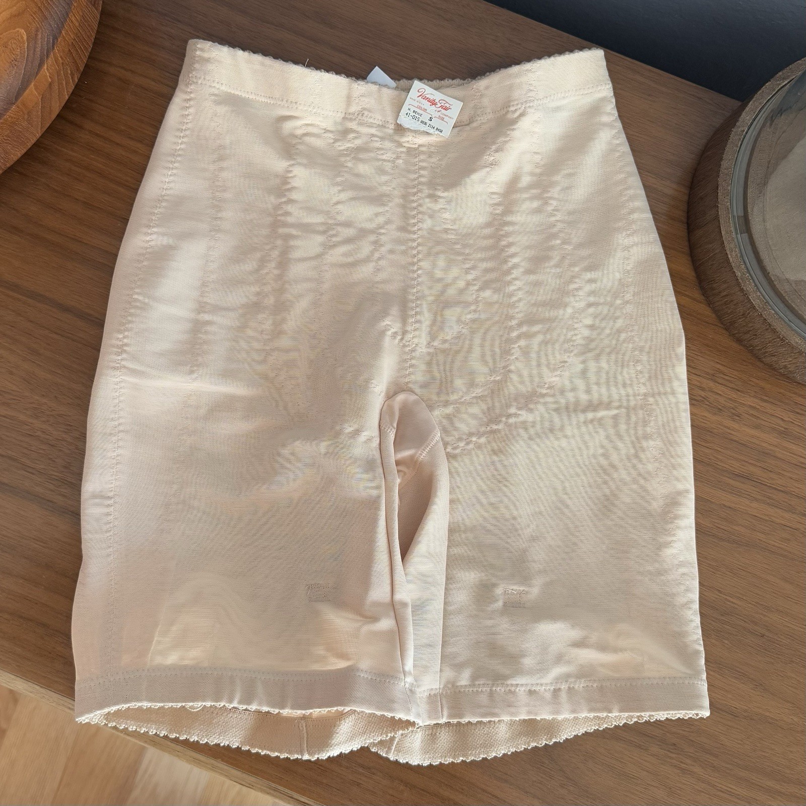 Vintage VANITY FAIR Long Leg Girdle Shorts Garters Panty Style Sz S Shapewear