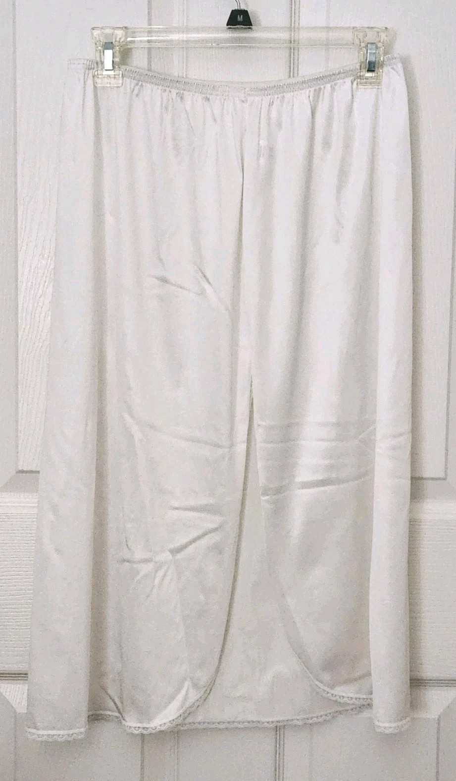 Vassarette Womans Halfslip, Large, White, 28 Inches, Slit, Lace edge